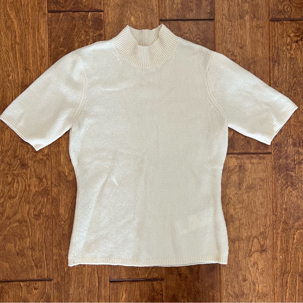 Abercrombie Ivory merino wool blend, mockneck ,  short sleeve, sweater, Knit Top